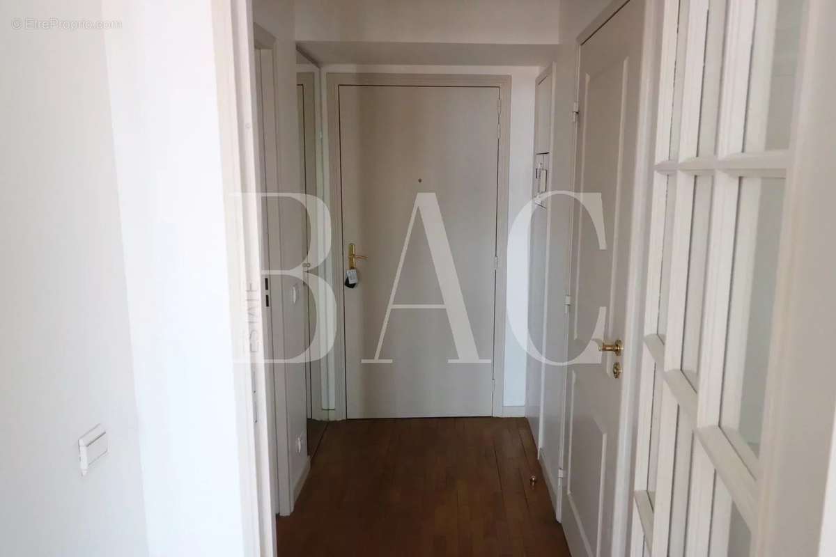 Appartement à PARIS-15E