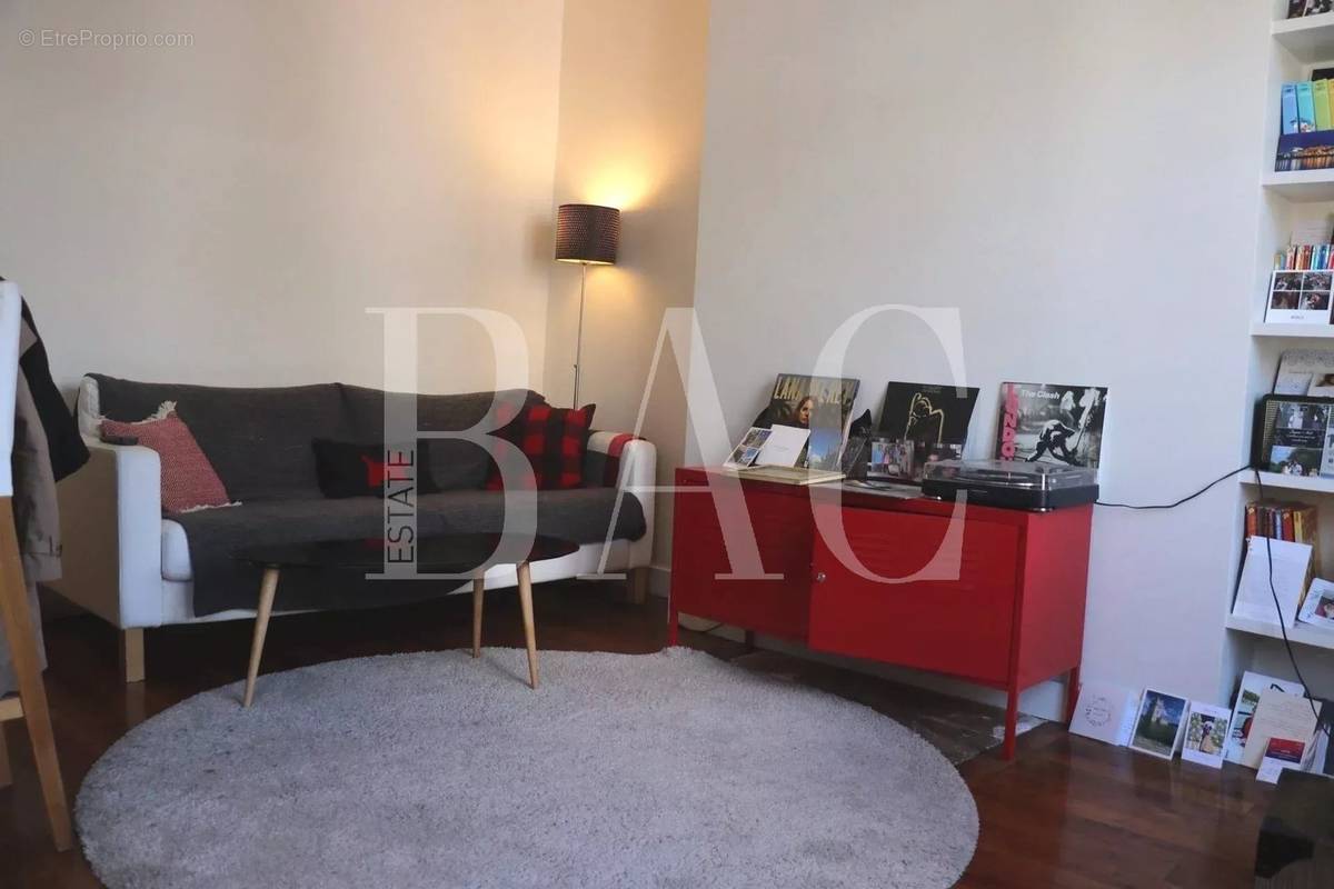 Appartement à PARIS-15E