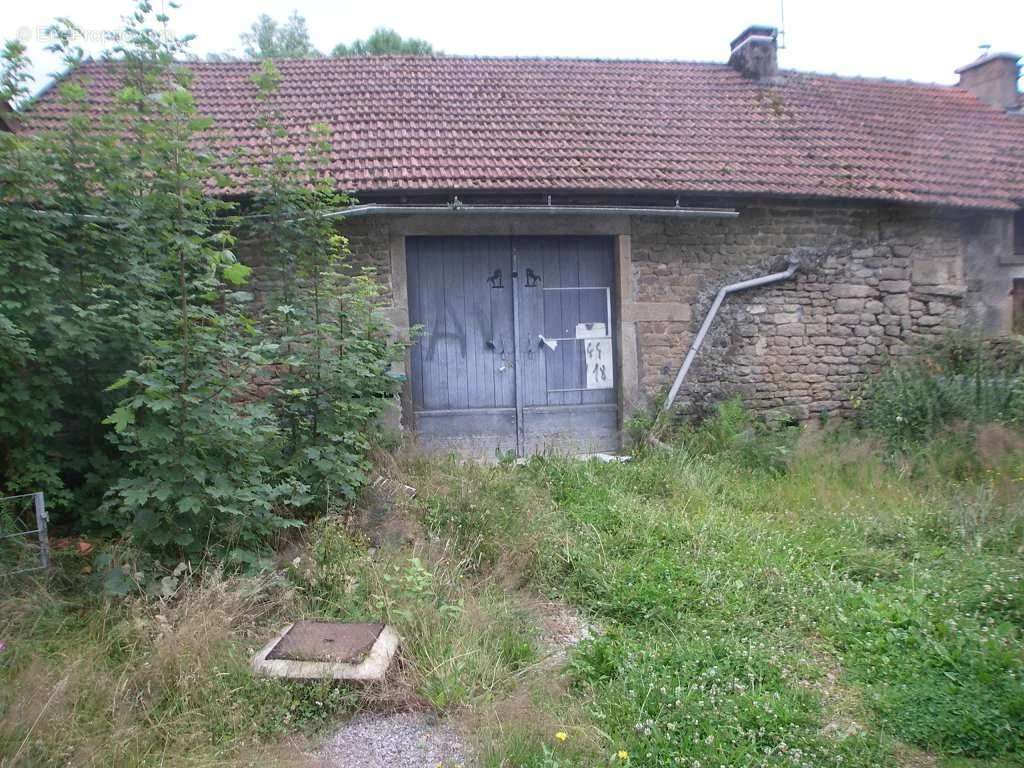 Maison à ROYERE-DE-VASSIVIERE