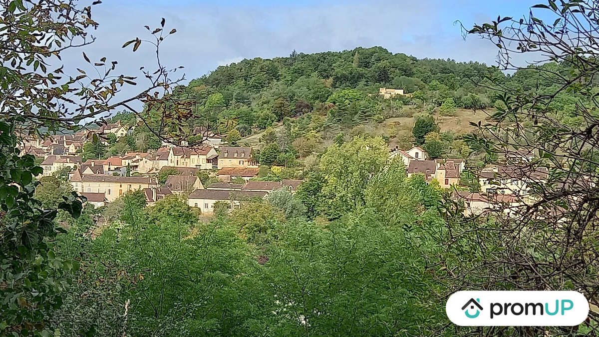 Terrain à SAINT-CYPRIEN