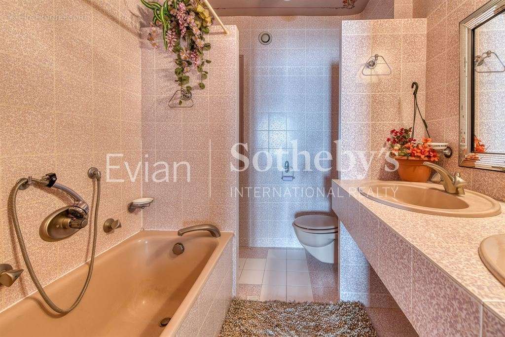 Appartement à EVIAN-LES-BAINS