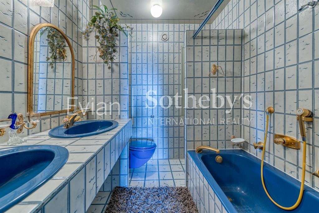 Appartement à EVIAN-LES-BAINS