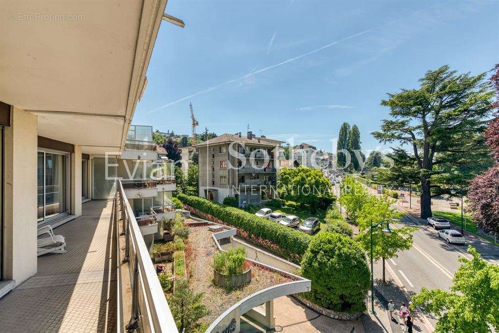 Appartement à EVIAN-LES-BAINS