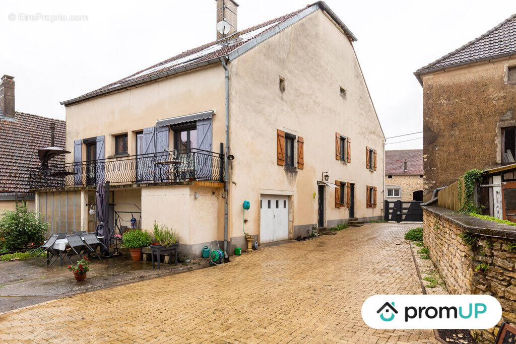 Maison à SOING-CUBRY-CHARENTENAY