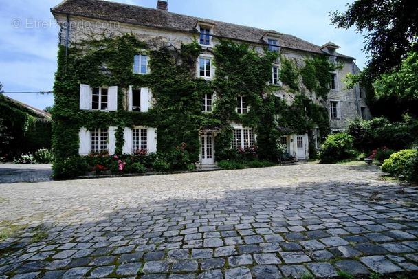 Maison à DOURDAN