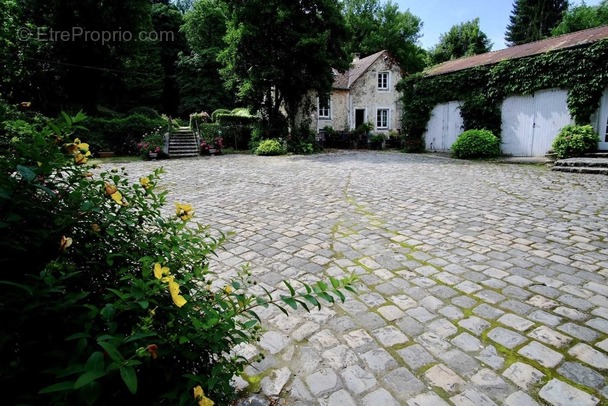 Maison à DOURDAN