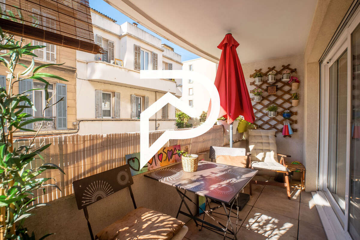 Appartement à MARSEILLE-8E