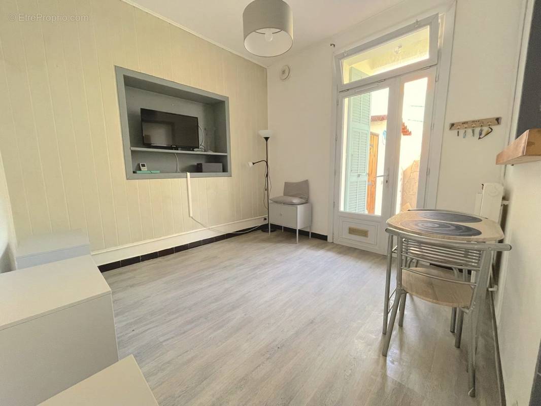 salle d&#039;eau et wc - Appartement à ROQUEBRUNE-CAP-MARTIN