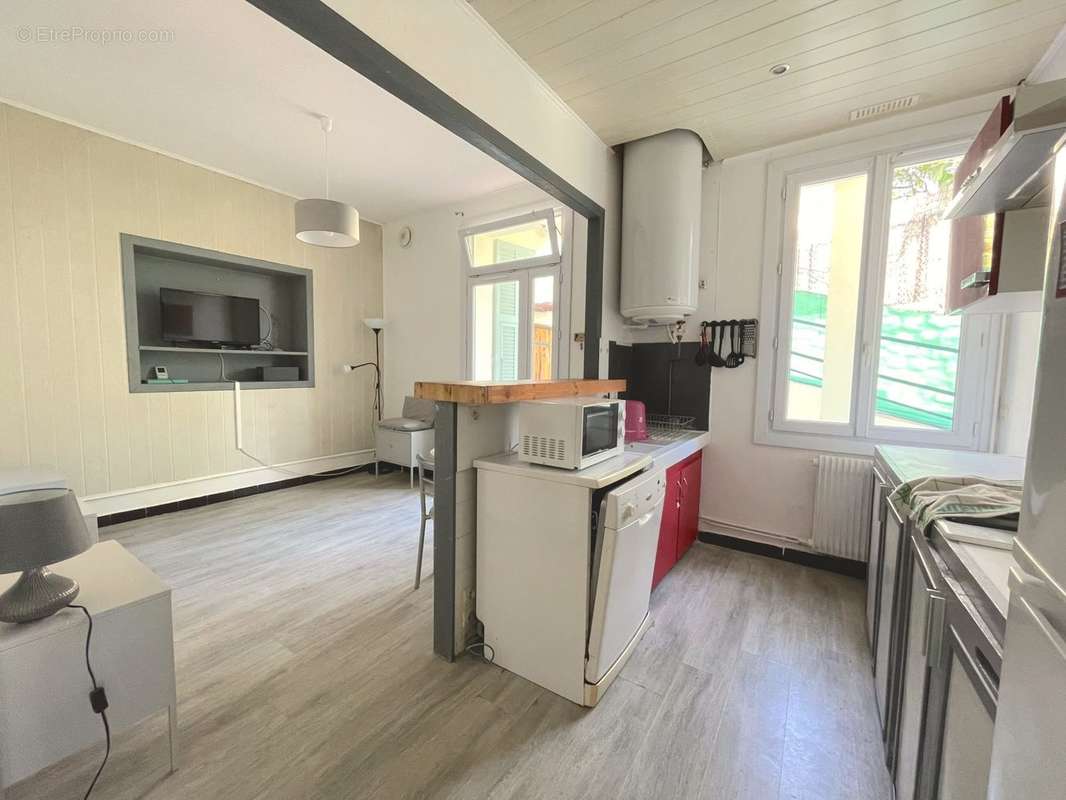 séjour/cuisine  - Appartement à ROQUEBRUNE-CAP-MARTIN