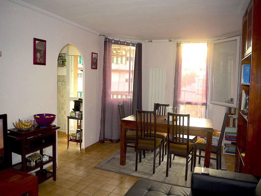 Appartement à VALLAURIS