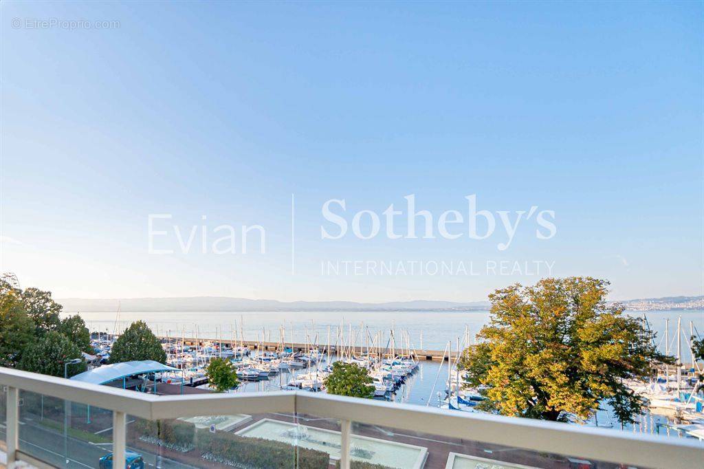 Appartement à EVIAN-LES-BAINS