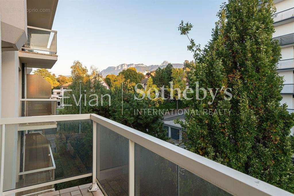 Appartement à EVIAN-LES-BAINS