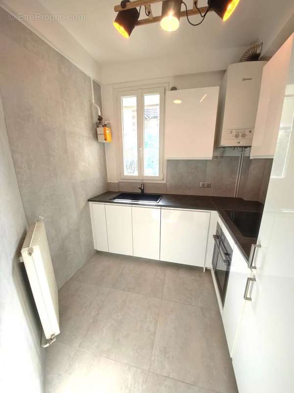 Appartement à LA GARENNE-COLOMBES