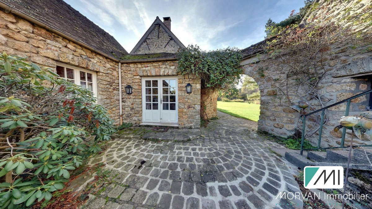 Maison à CHEVREUSE