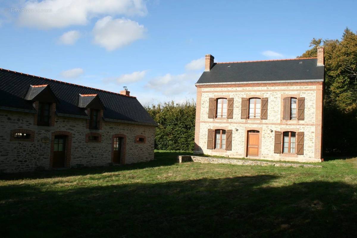 Maison à LES FORGES