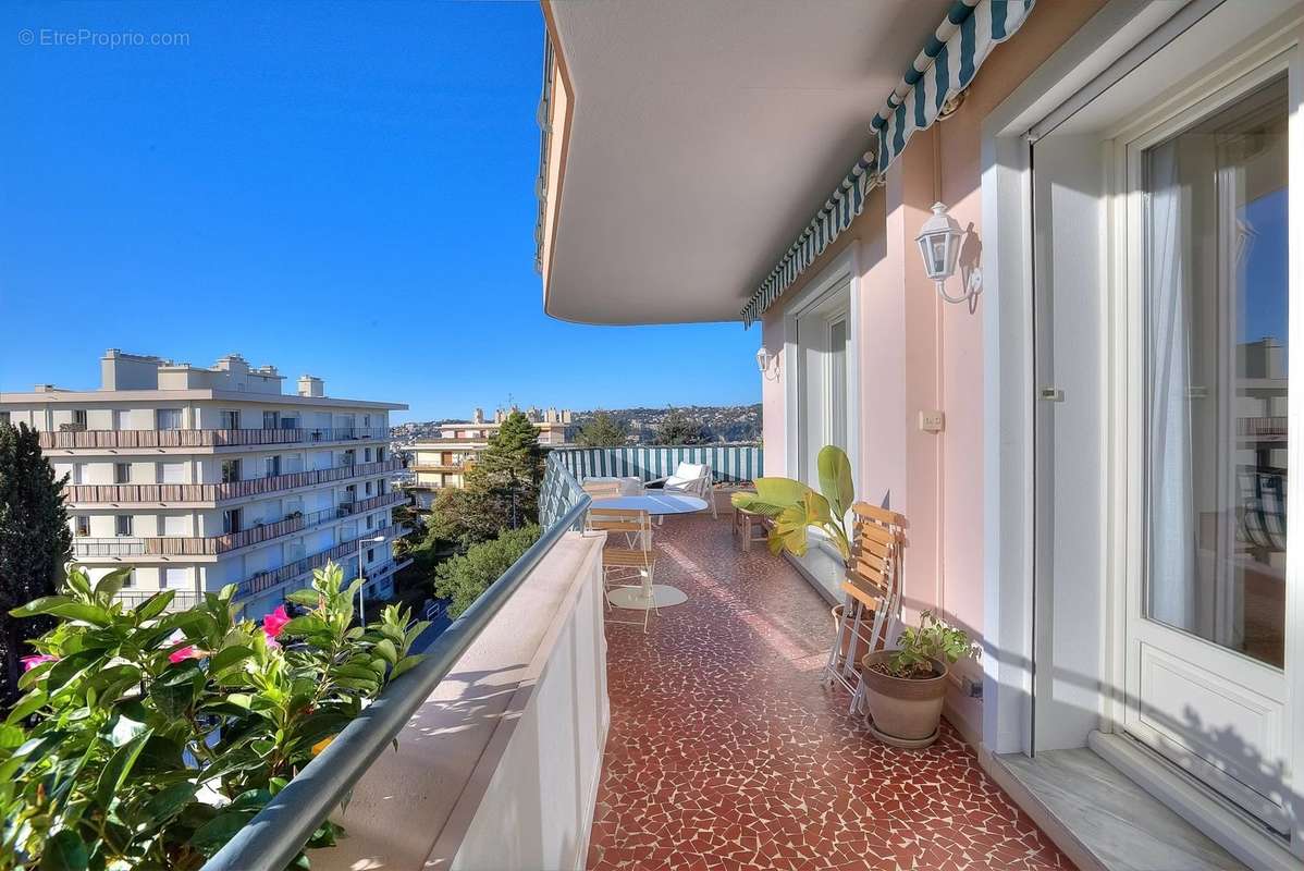 Appartement à NICE