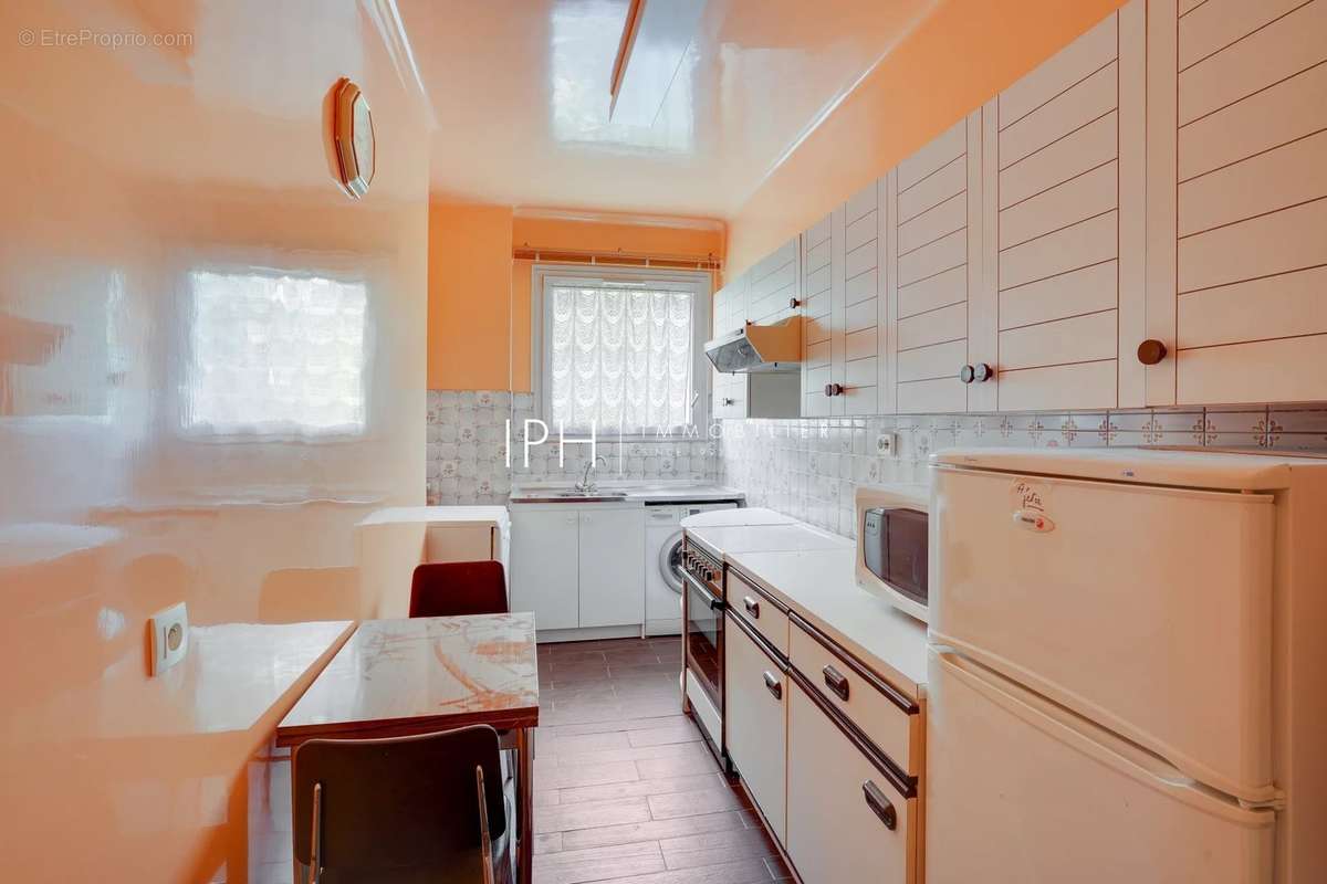 Appartement à NEUILLY-SUR-SEINE