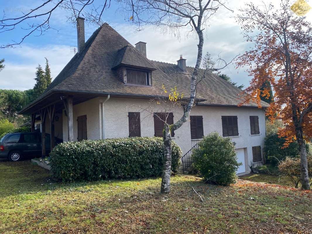 Maison à YZEURES-SUR-CREUSE