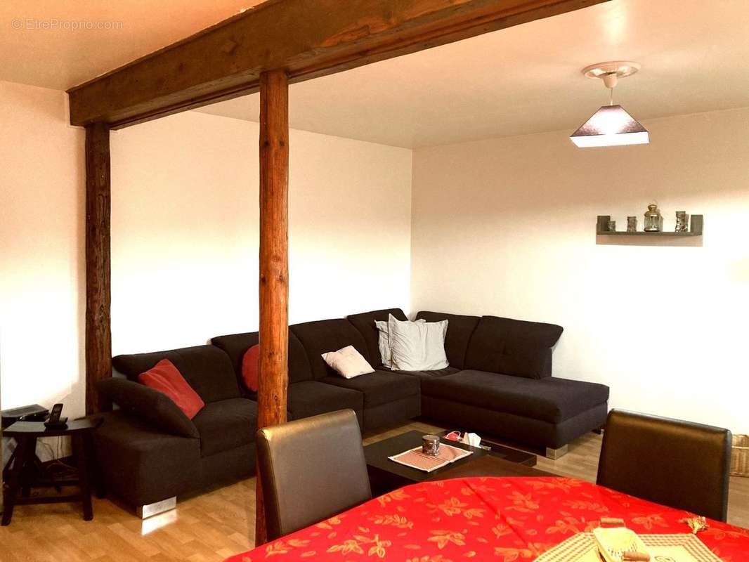 Salon - Appartement à SARREBOURG