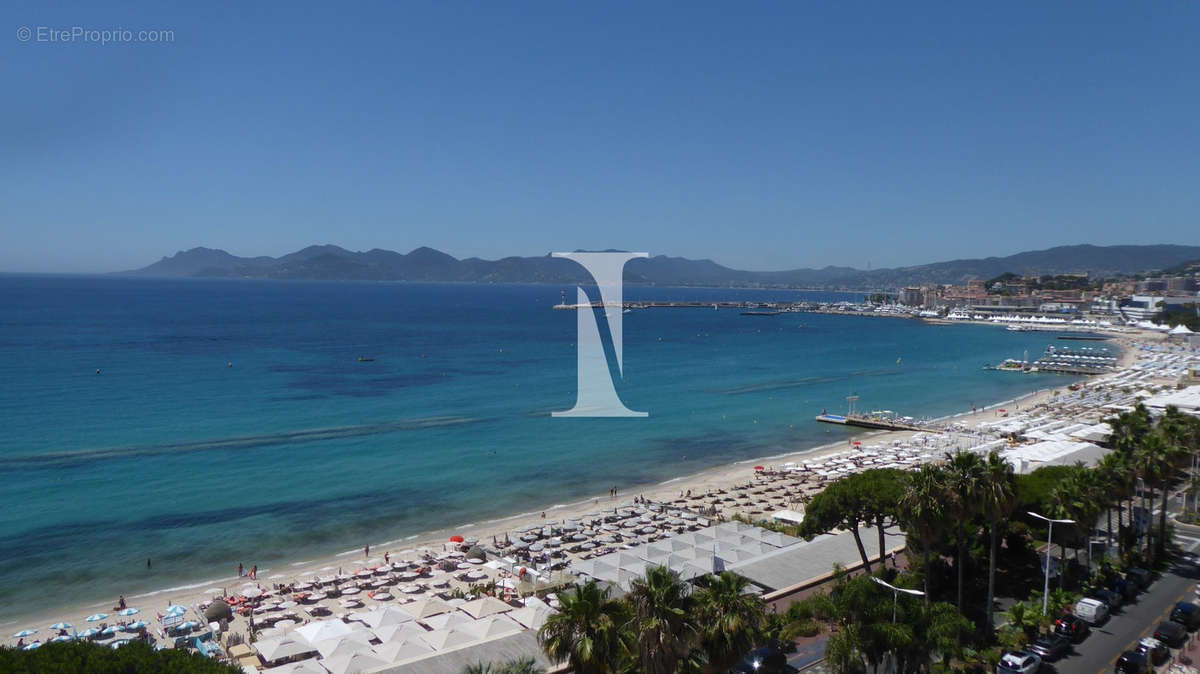 Appartement à CANNES