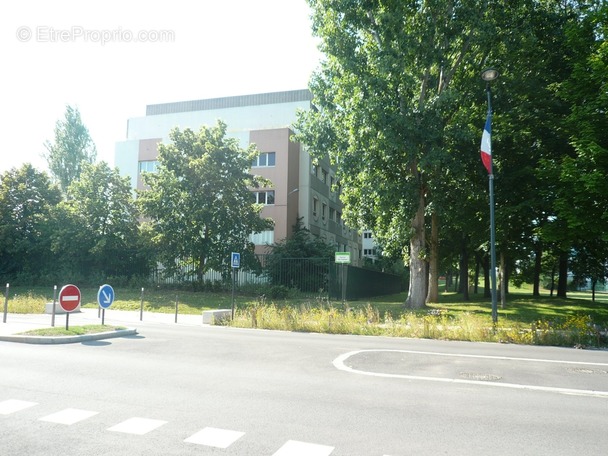 Appartement à VAL-DE-REUIL