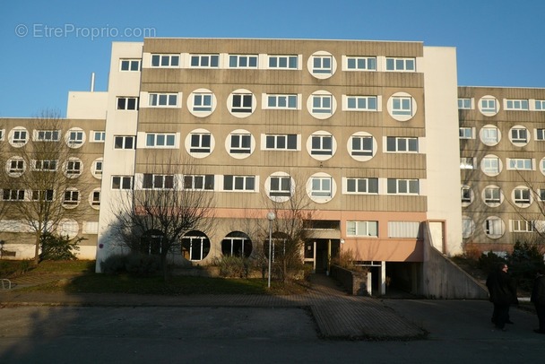 Appartement à VAL-DE-REUIL