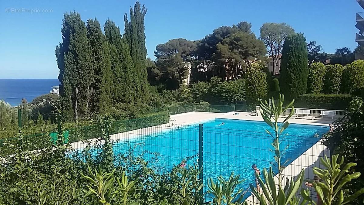 Appartement à ROQUEBRUNE-CAP-MARTIN