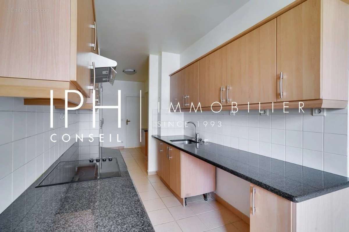 Appartement à NEUILLY-SUR-SEINE