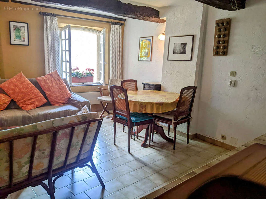 Appartement à AUPS