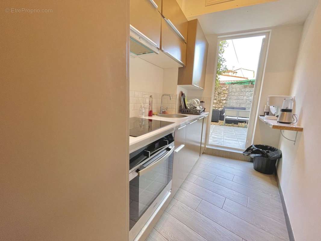 cuisine  - Appartement à ROQUEBRUNE-CAP-MARTIN