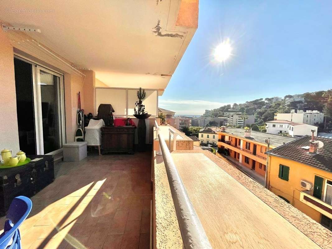 Appartement à ROQUEBRUNE-CAP-MARTIN