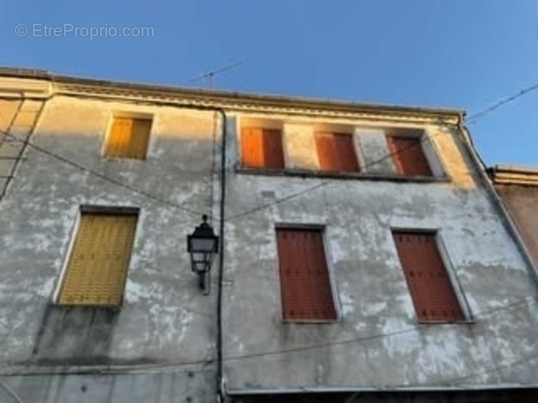 Appartement à LE MAYET-DE-MONTAGNE