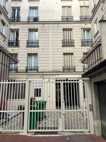 Appartement à PARIS-10E