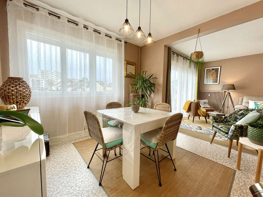 Appartement à HEROUVILLE-SAINT-CLAIR