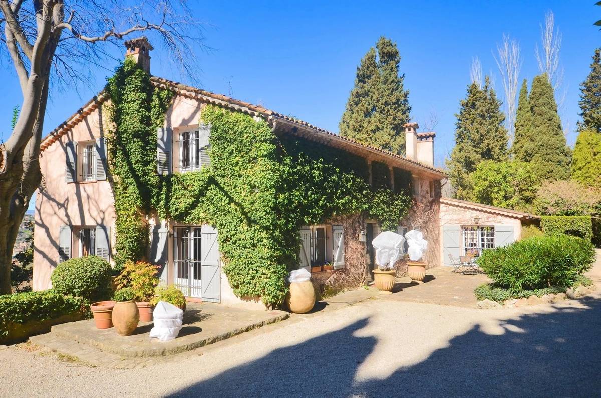 Maison à VALBONNE