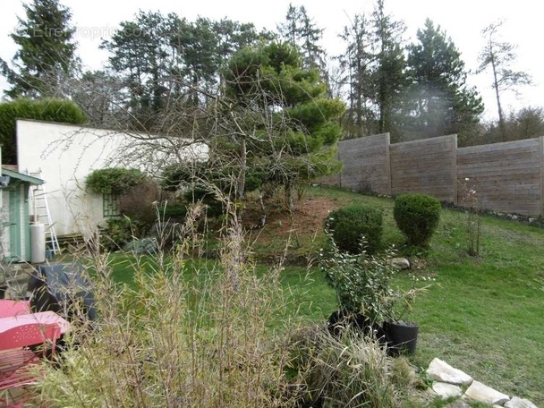 Maison à PONT-SUR-YONNE