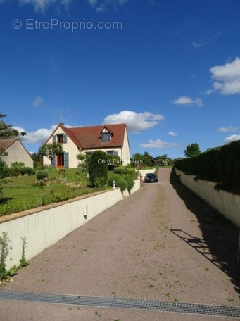 Maison à CHATEAUMEILLANT