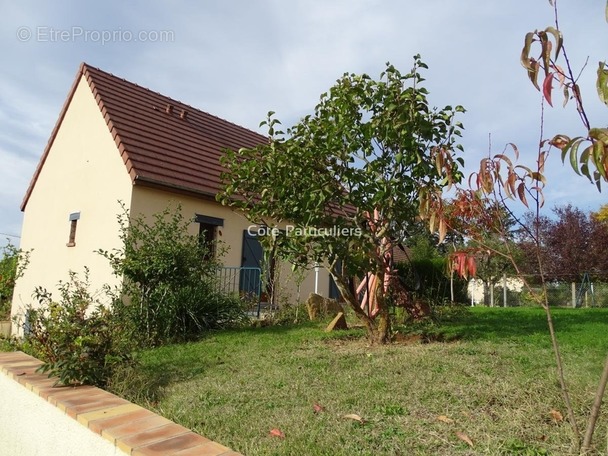 Maison à CHATEAUMEILLANT