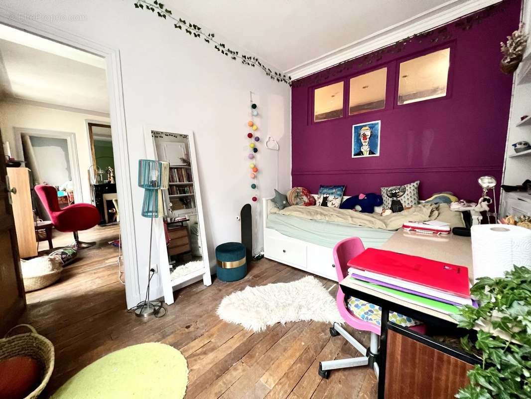 Appartement à PARIS-10E