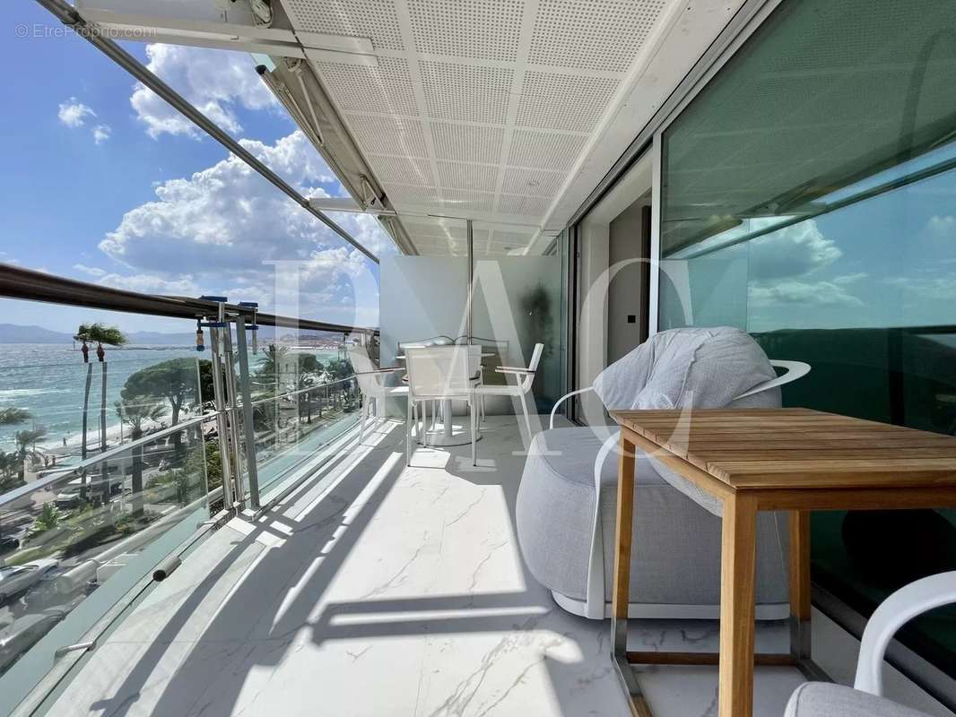 Appartement à CANNES