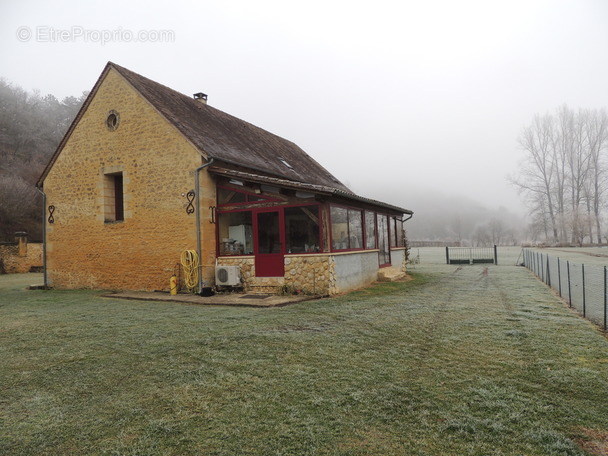 Maison à ROUFFIGNAC-SAINT-CERNIN-DE-REILHAC