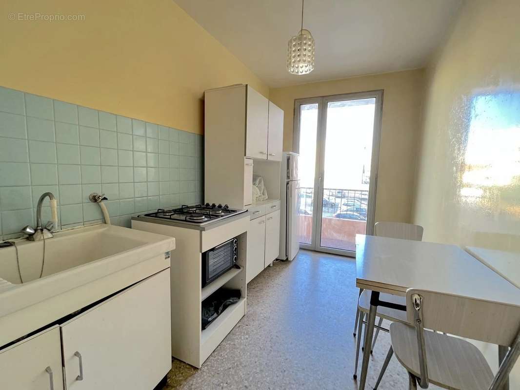 Appartement à VALLAURIS