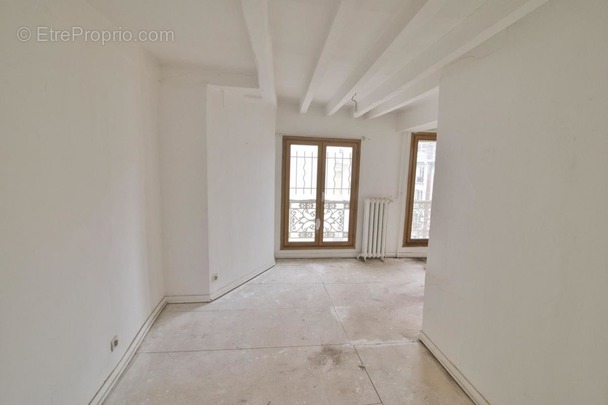 Appartement à PARIS-9E