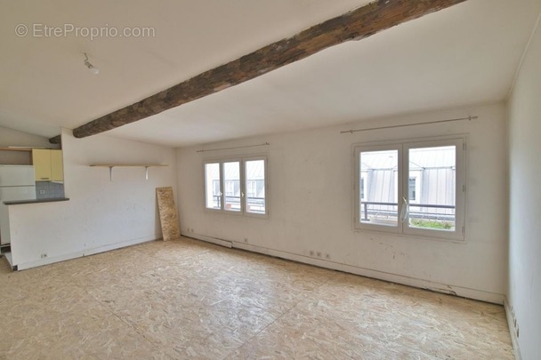 Appartement à PARIS-9E