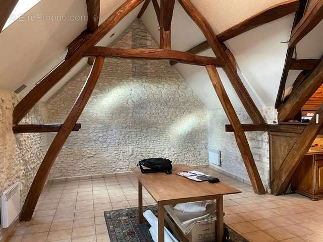 Appartement à MILLY-LA-FORET