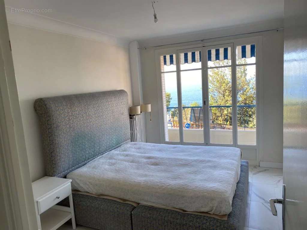 Appartement à ROQUEBRUNE-CAP-MARTIN