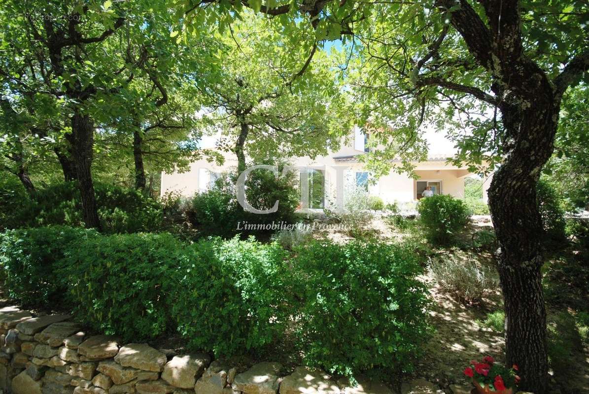 Maison à VAISON-LA-ROMAINE