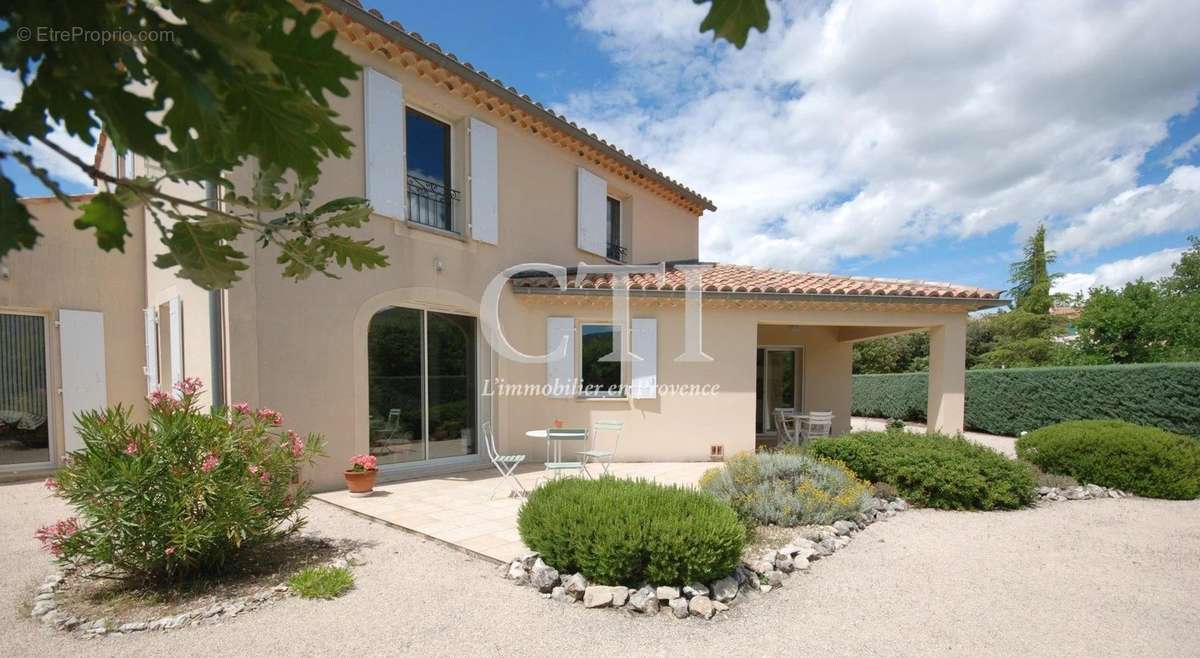 Maison à VAISON-LA-ROMAINE