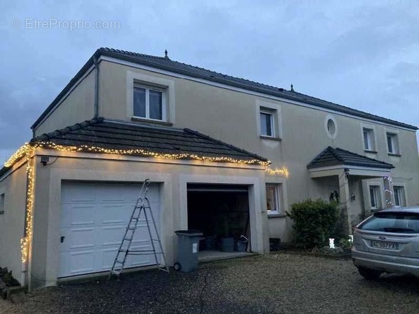 Maison à SAINT-MARD-LES-ROUFFY