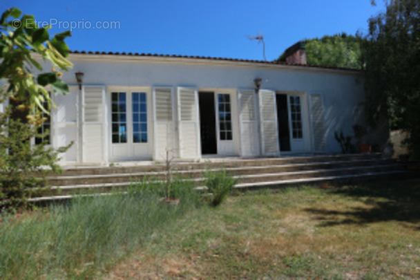 Maison à LA JARRIE